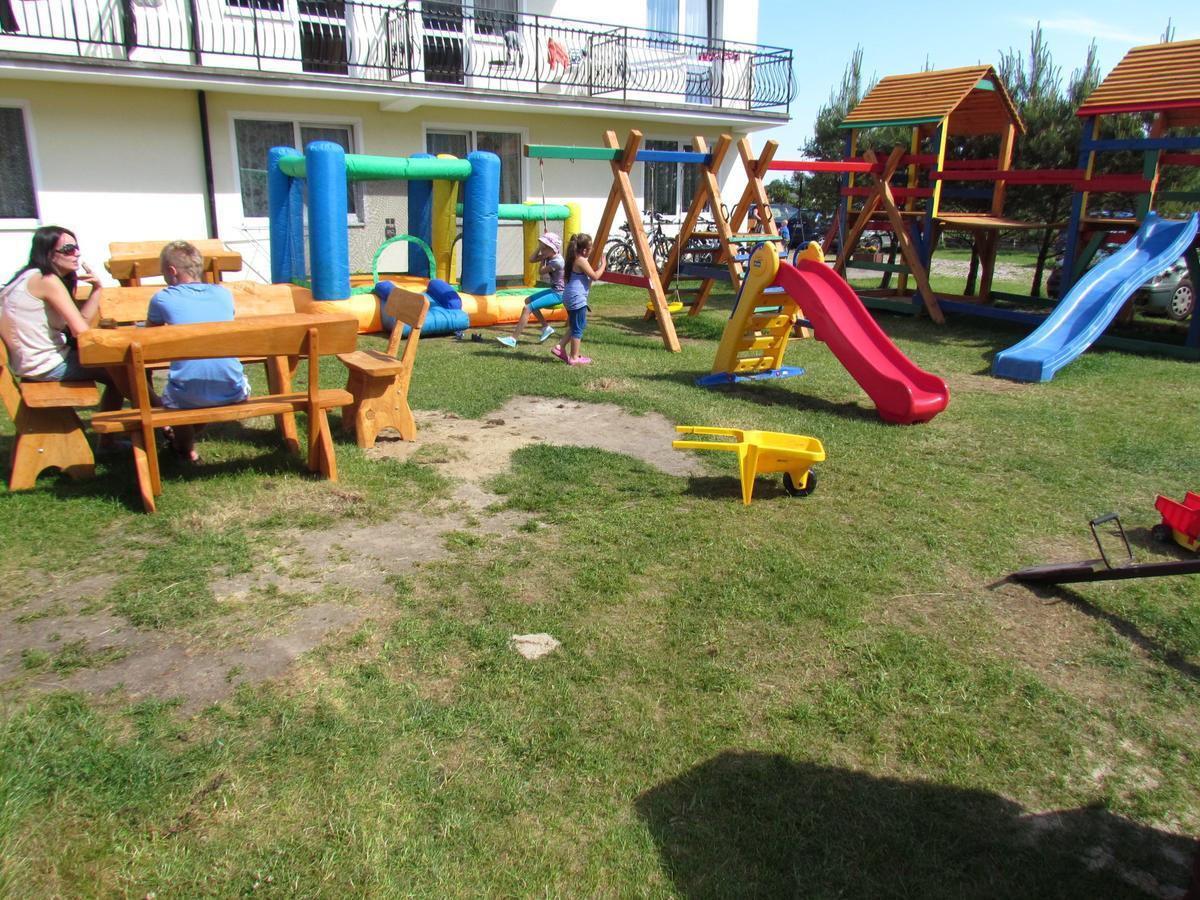 Dworek Karwia Wiosenna 8 Ngoại thất bức ảnh