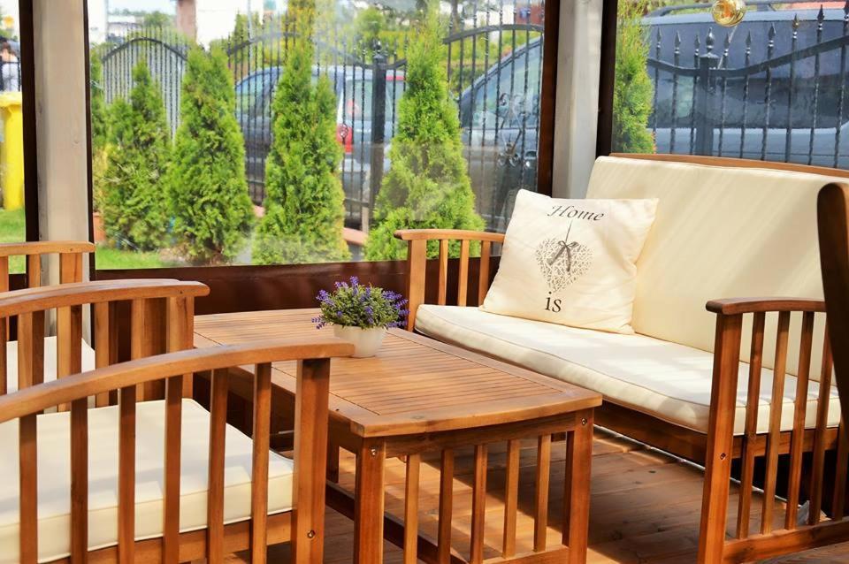 Dworek Karwia Wiosenna 8 Ngoại thất bức ảnh